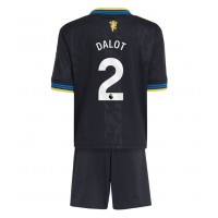 Stroje piłkarskie Manchester United Diogo Dalot #2 Koszulka Trzeciej dla dzieci 2025-26 Krótki Rękaw (+ szorty)